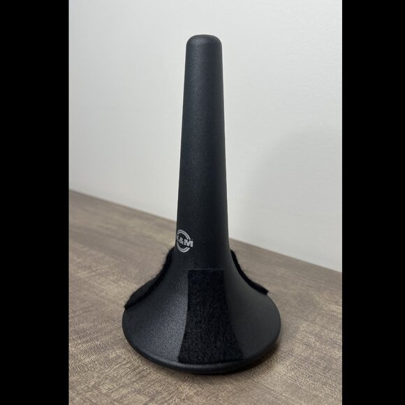 Trumpet Stand - Picture 3 of 5